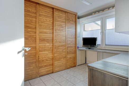 drmartinlutherkinglaan866431vphoensbroeknl-10